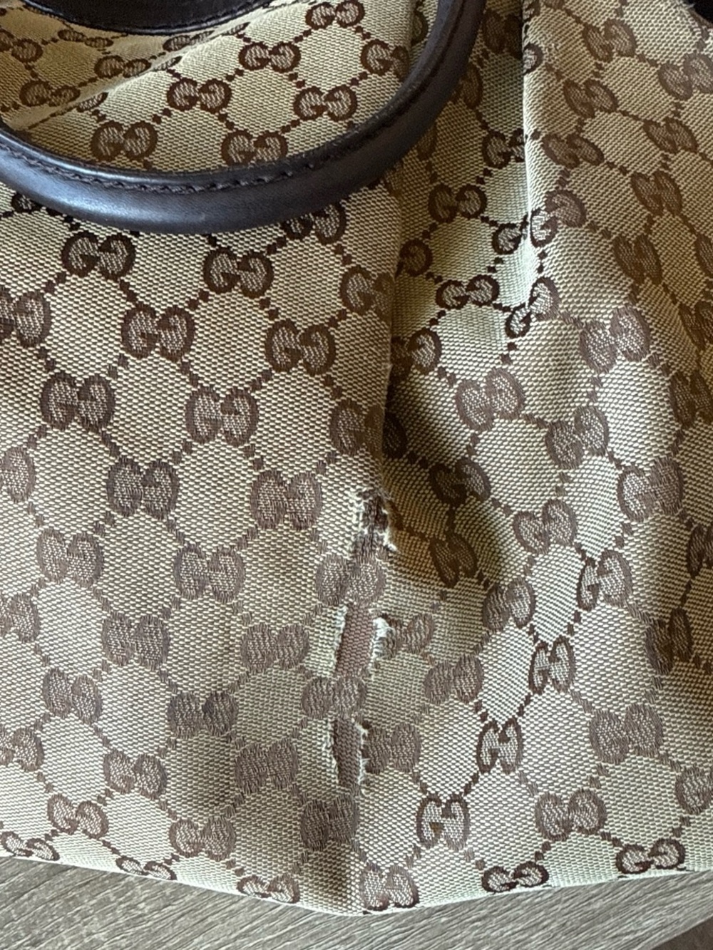 Gucci Beige GG Canvas Tote with Brown Leather Handles - Picture 2 of 8